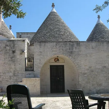 Trulli Tavolatonda Ferienhaus Cisternino